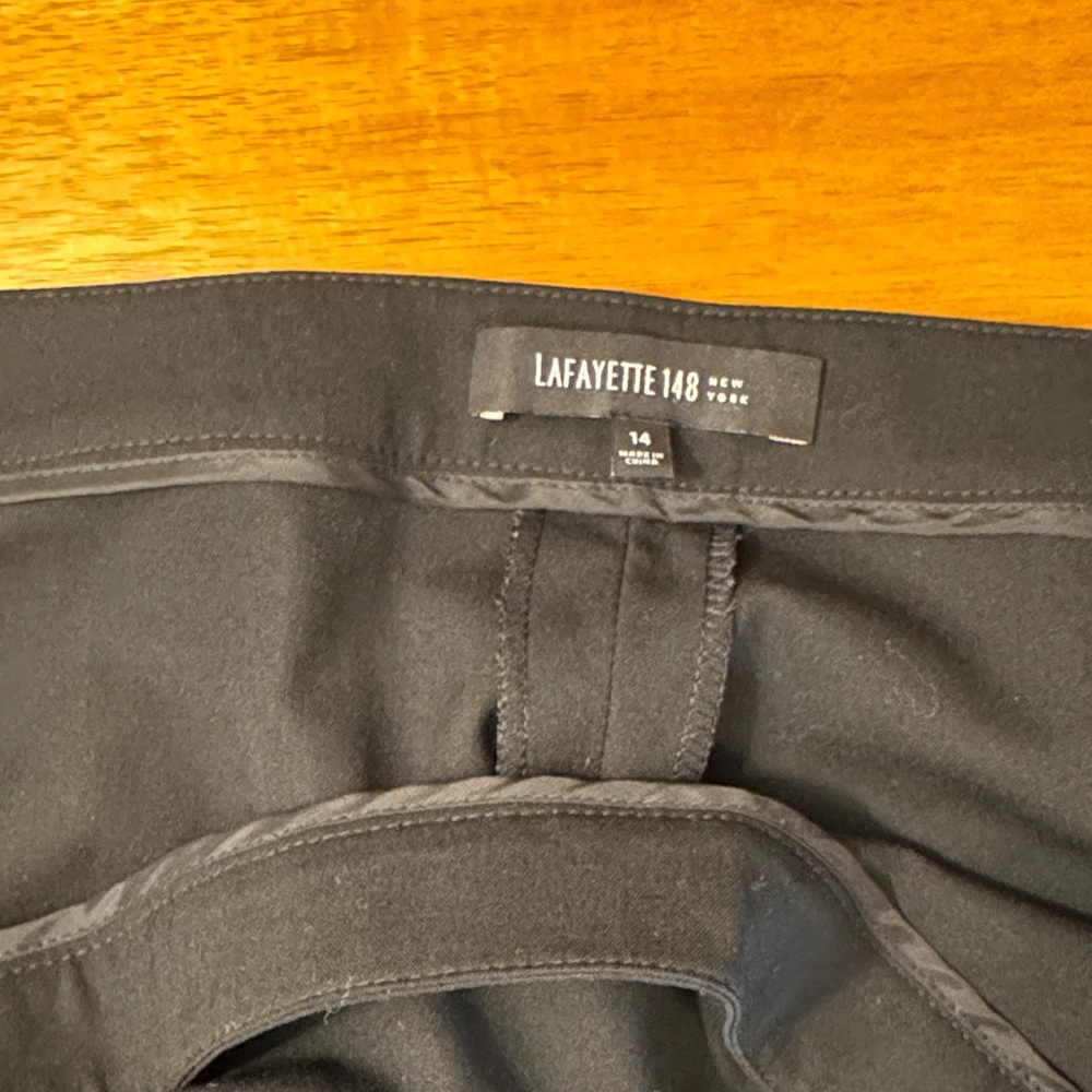 Lafayette 148 New York Black Ankle Pants. 85% wool. Approx inseam 27”. Side zip